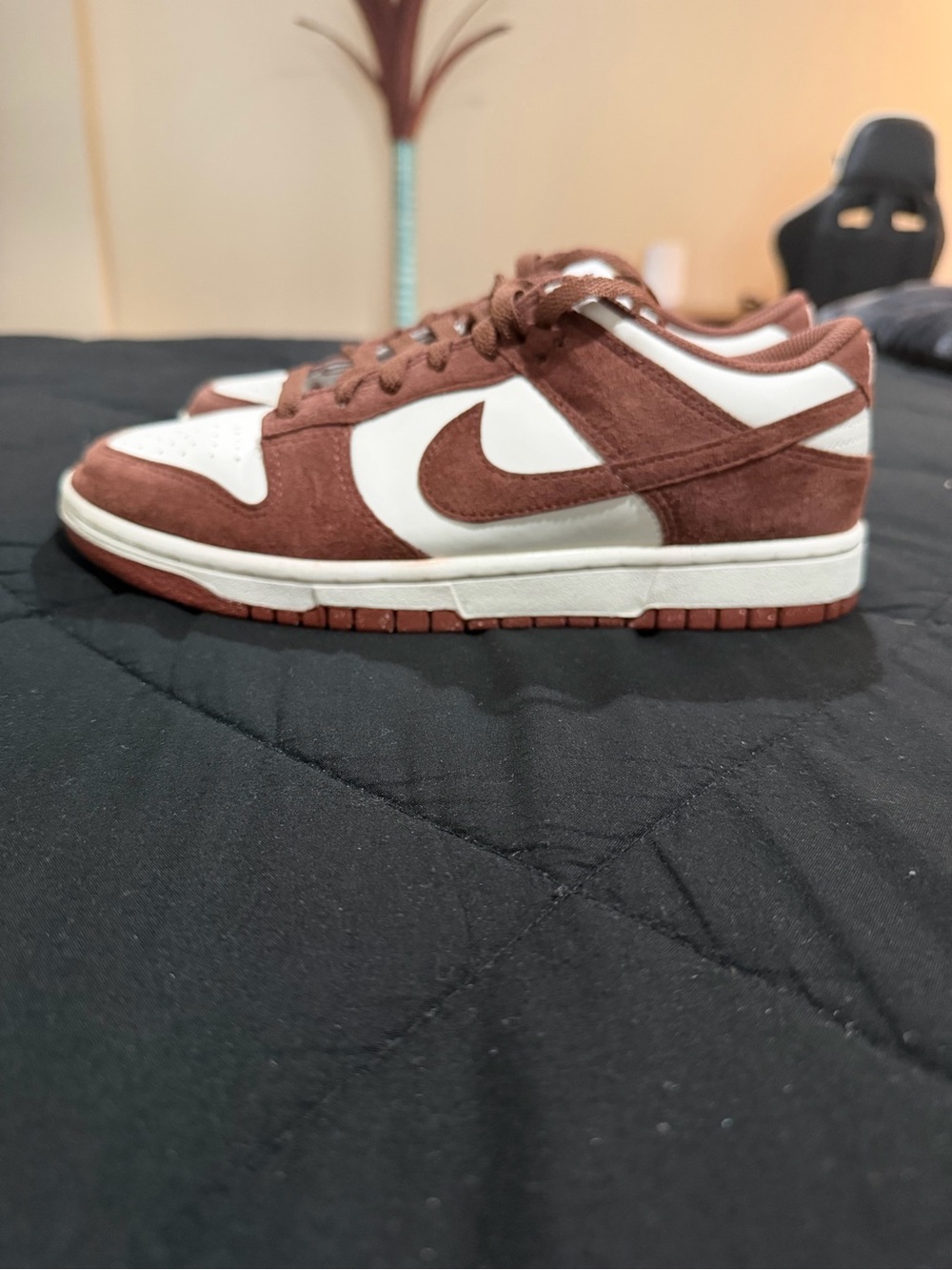 Nike Women’s Brown and White Low-Top Sneakers - Picture 2 of 5